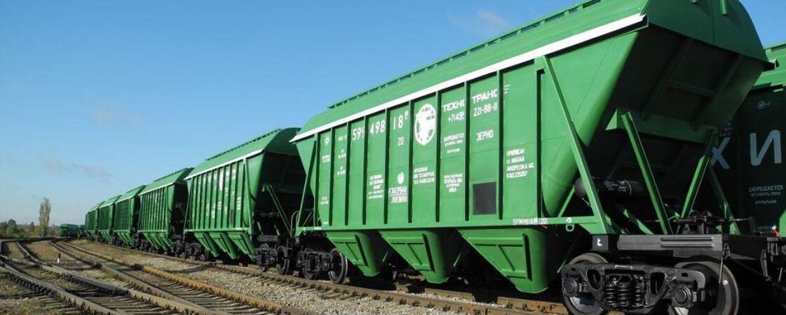 &quot;Укрзалізниця&quot; перевезла более 800 тыс. тонн зерна на экспорт в мае