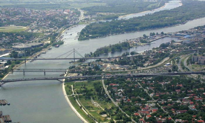 Сербия проводит масштабные дноуглубительные работы на Дунае: задействованы почти все мощности страны.