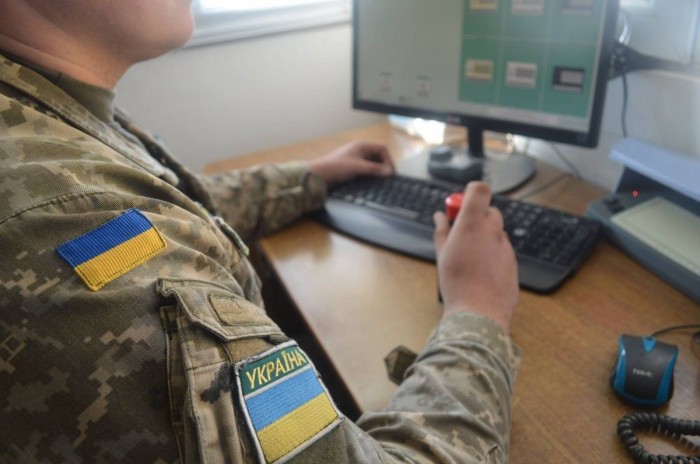 В Украине одобрена реализация эксперимента по созданию электронной очереди через госграницу