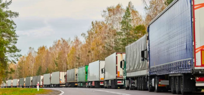 At the Polish border, a checkpoint will be opened only for empty trucks