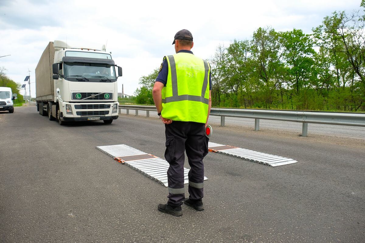 В Украине перегруженные грузовики будут штрафовать автоматически