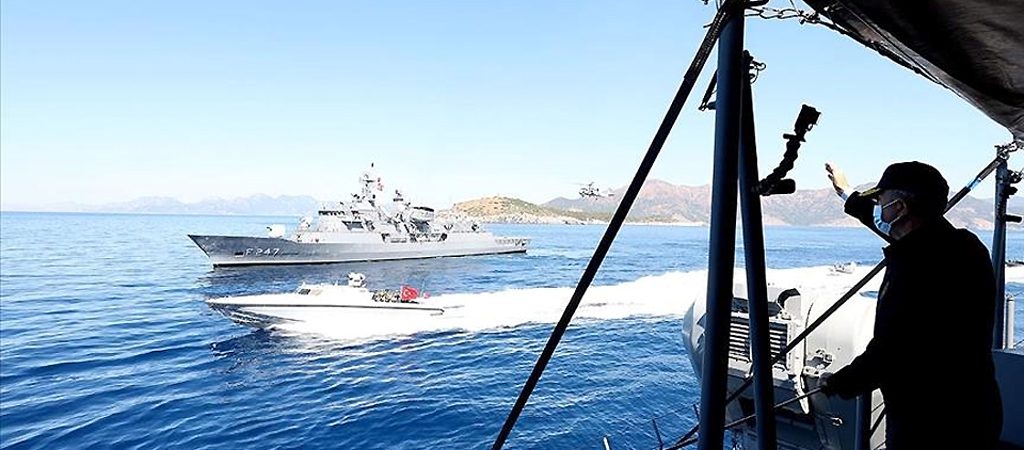 Турция предлагает задействовать лоцманские катера для безопасного судоходства в Черном море