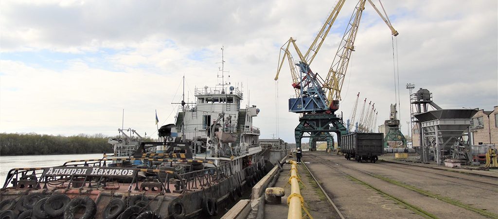 The queue for grain unloading at the Izmail Port has grown to 2,200 wagons