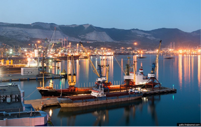 Удар у відповідь? Як реагувати у випадку нових атак росії на порти Удар у відповідь? Як реагувати у випадку нових атак росії на порти